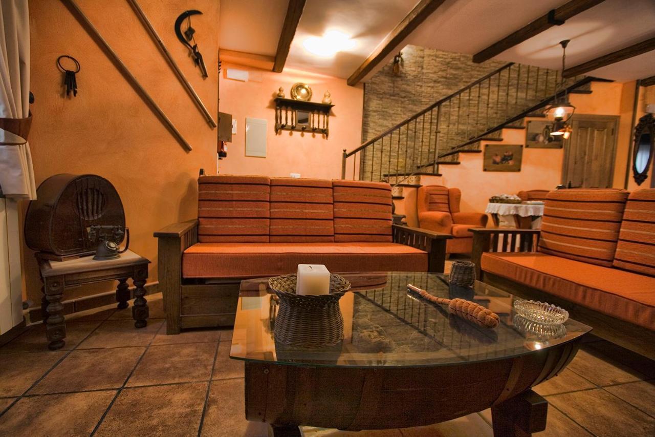 Casa Rural El Herrero De Польос Экстерьер фото